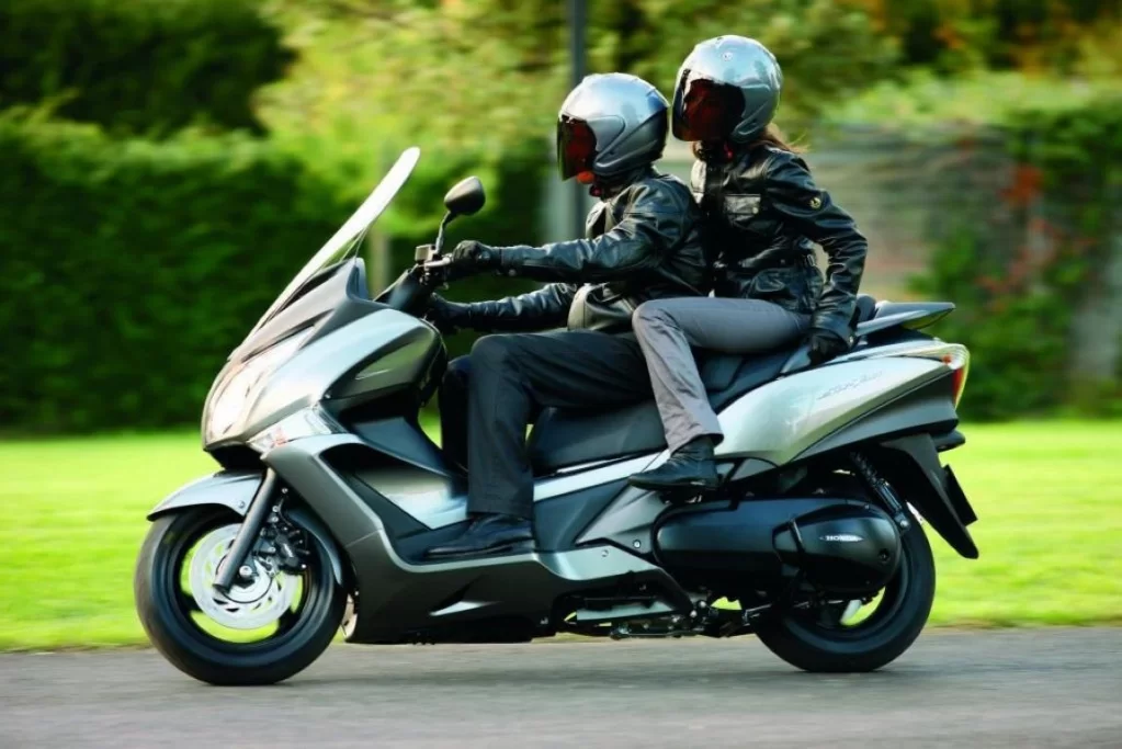 Honda Silver Wing 600