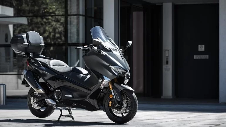 Yamaha TMAX DX