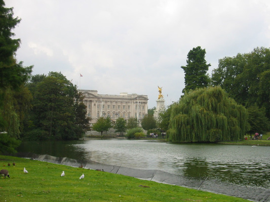 Сент-Джеймс-парк (Saint James Park)