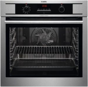 Духовой шкаф от бренда Aeg
